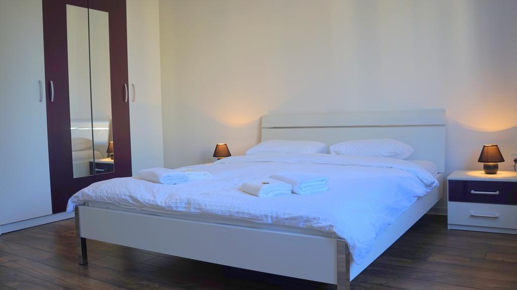 Filinhome Stefanovica Suite 9 Нови-Сад Экстерьер фото